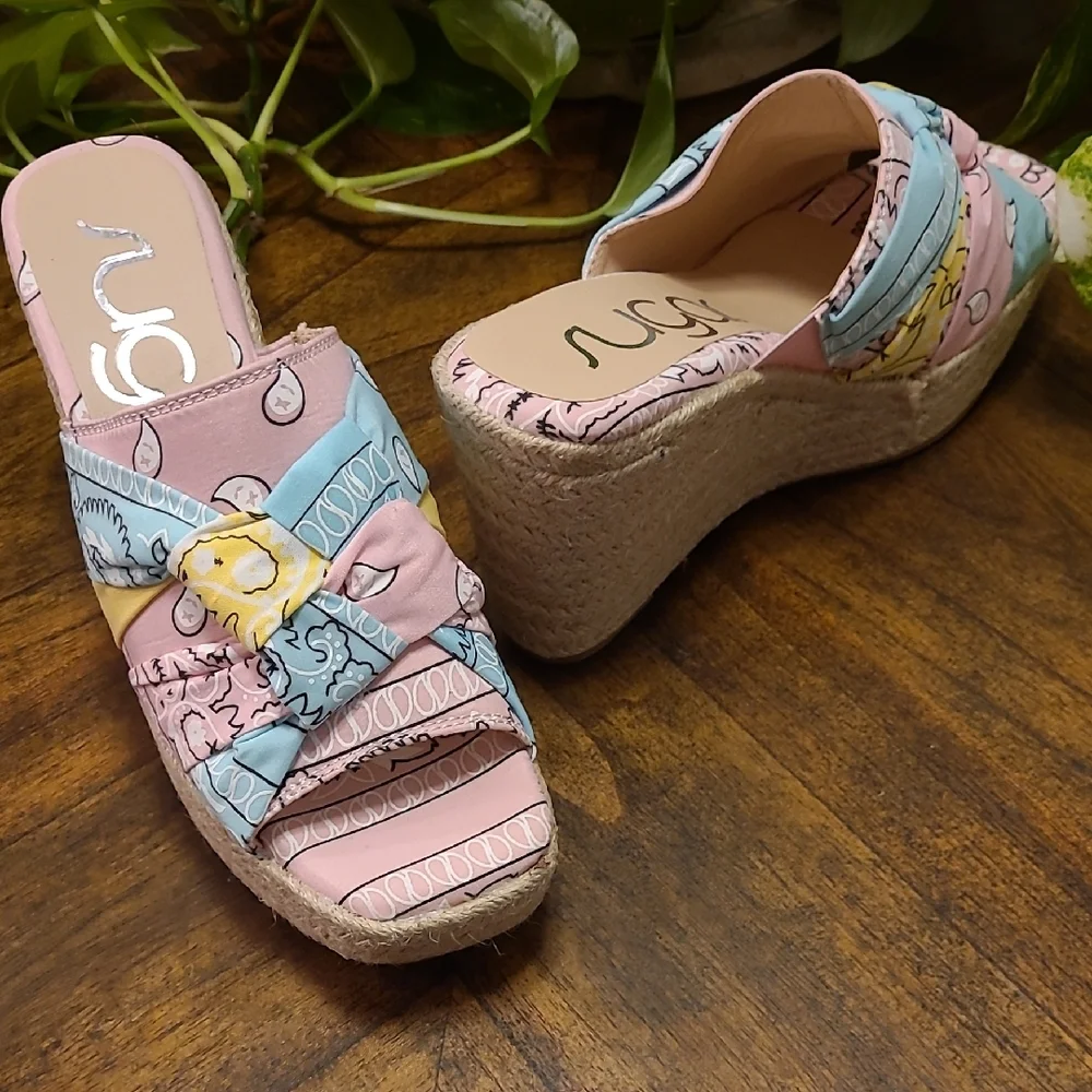 Sugar Harlem Wedge Sandal with knotty bow